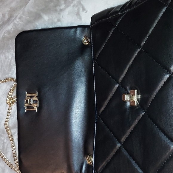 Badgley Mischka studio quilted vegan leather black bag - Picture 5 of 11